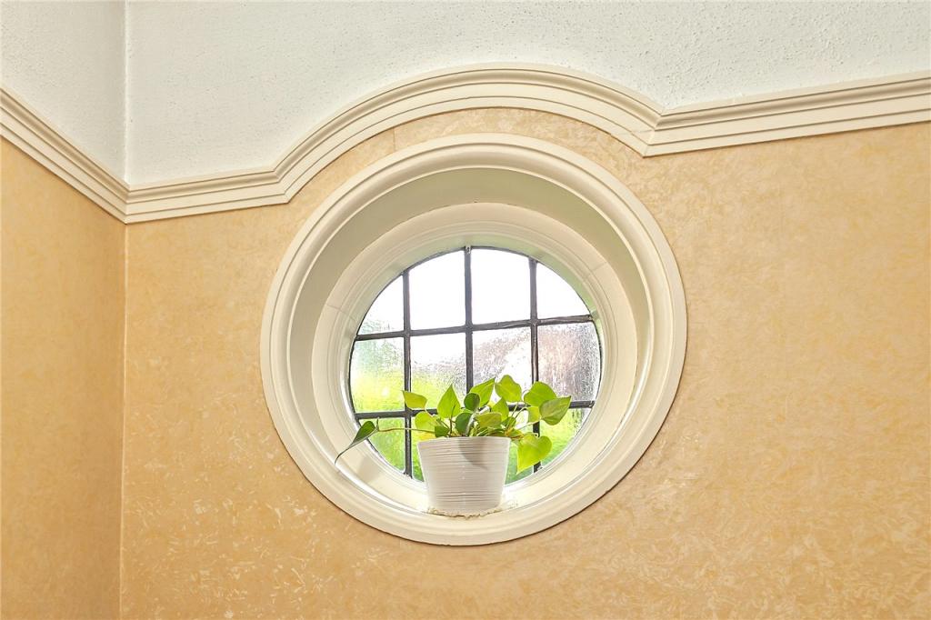 Feature Window
