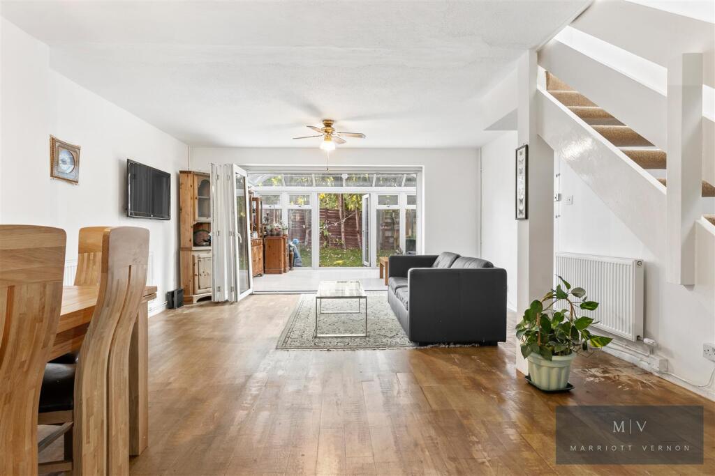 Minster Drive 36 MV-2.jpg