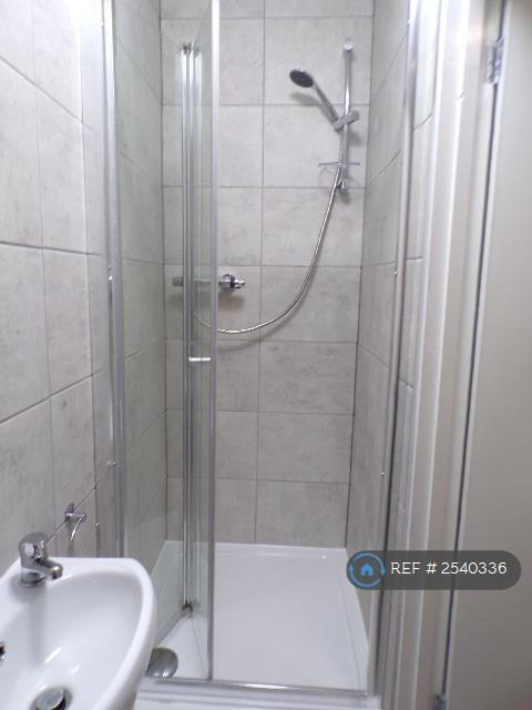 Gf Flat 1 - Shower Room