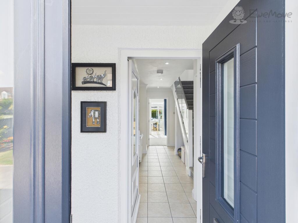 CAM03640G0-PR0054-STILL015