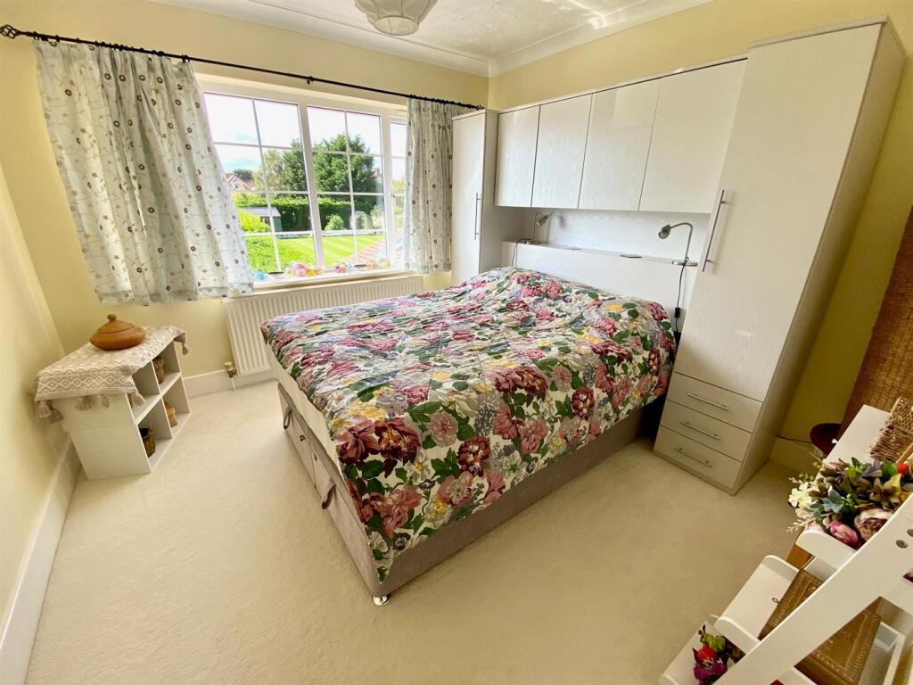 Corton Road (26).jpg