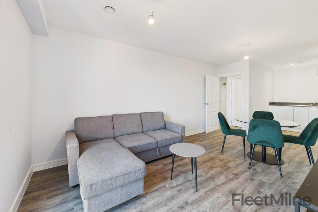 Living/Dining Area