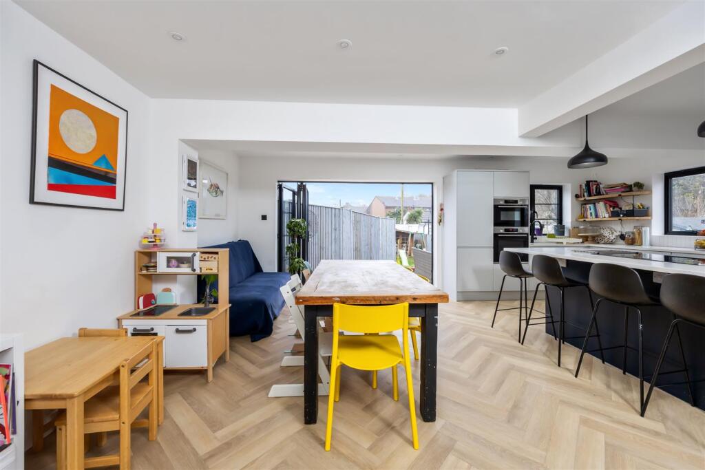 Open Plan Kitchen/Dining Room