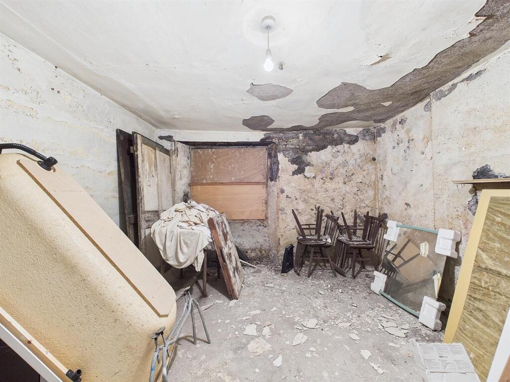 11 - Block of Flats for Auction, Kingsdown, Bristo