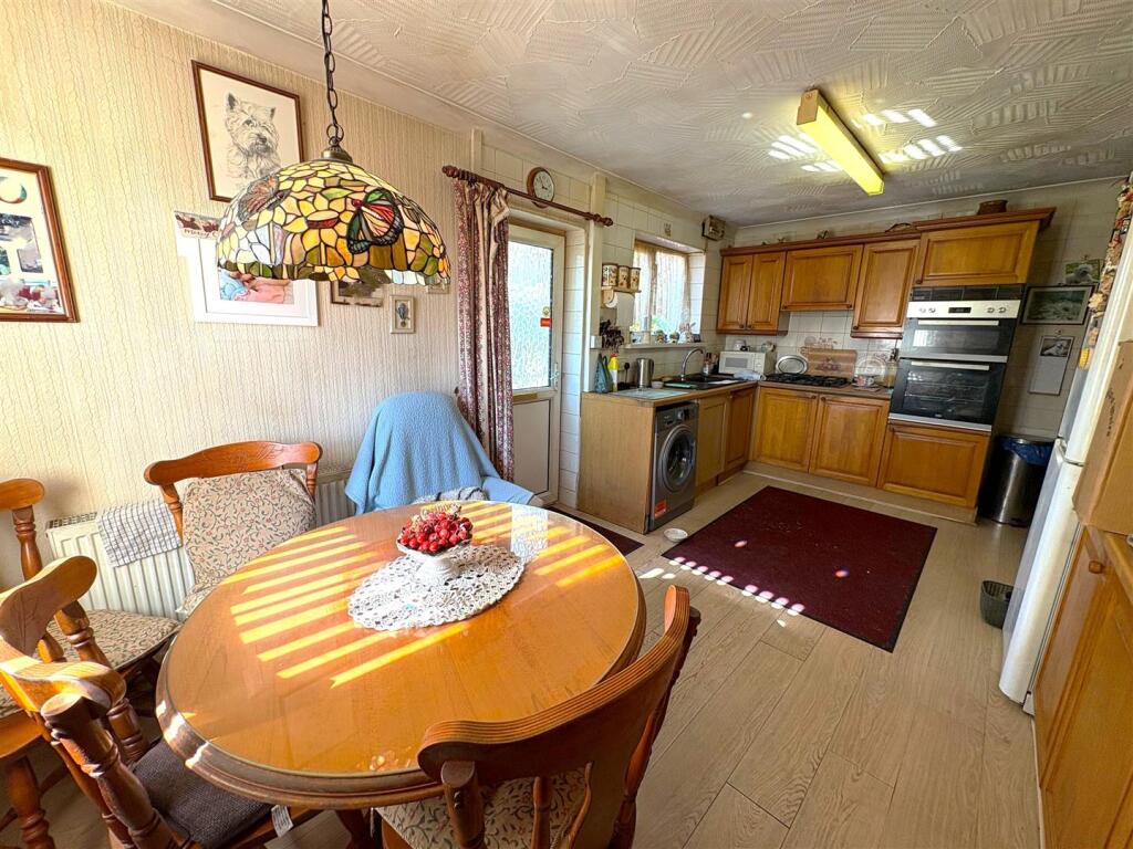 Kitchen / Diner