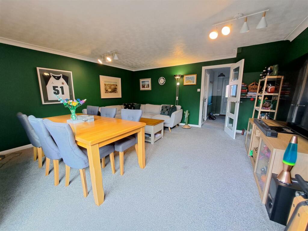 Lounge/Diner
