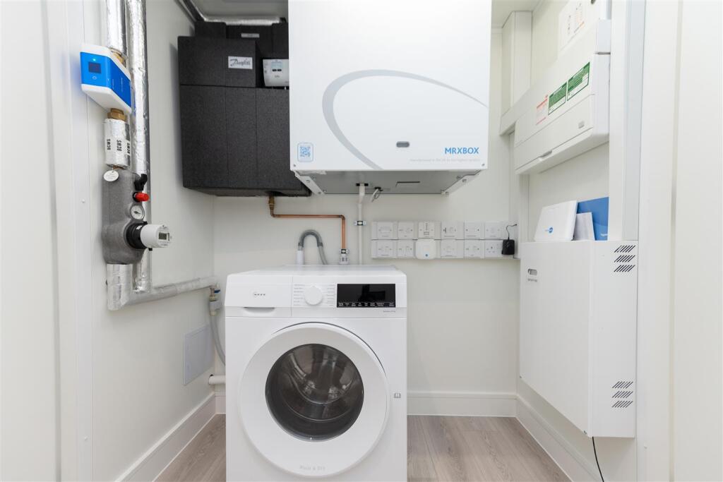 Utility Room .jpg