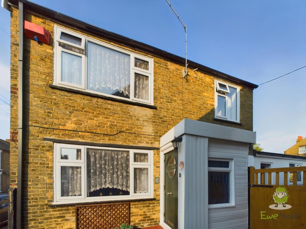 CAM01543G0-PR0097-STILL040