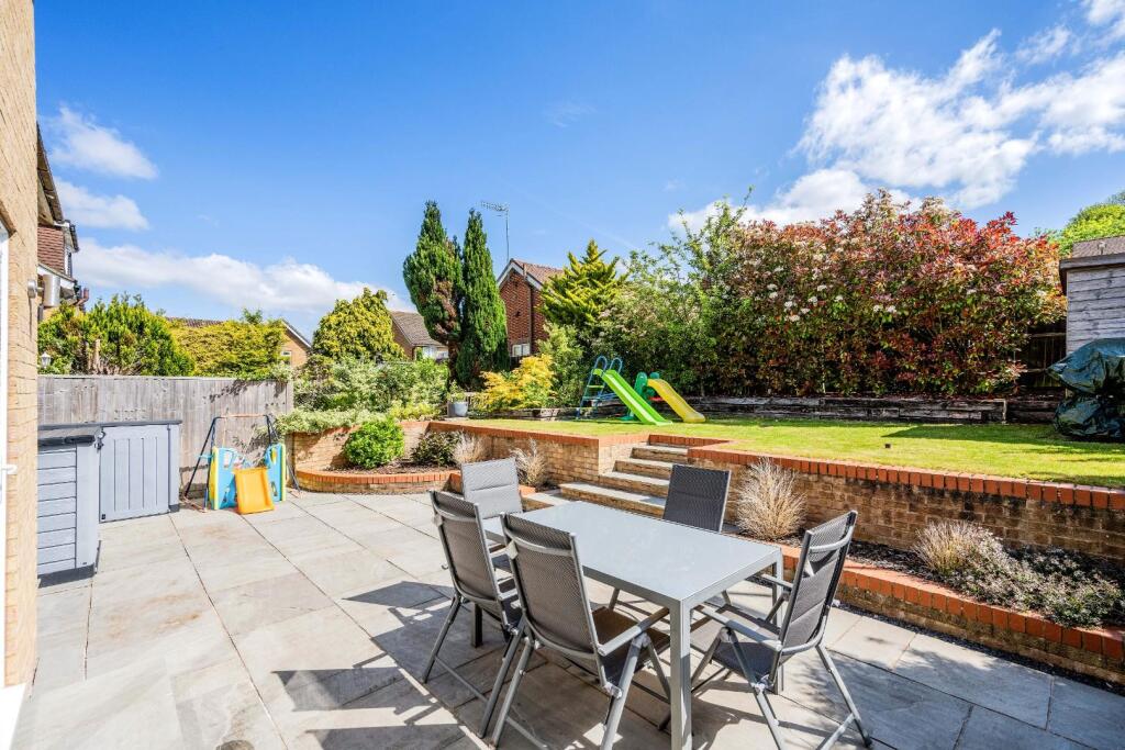 WHITEGATE WAY (17).jpg