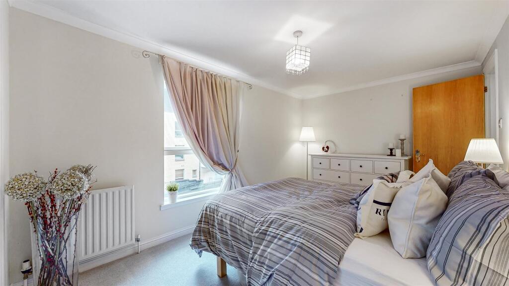 1 Castle Street Flat 3_25.jpg