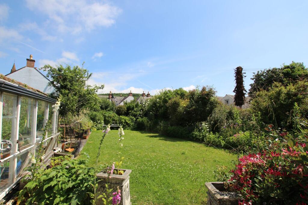 21 Castle Street, Kirkcudbright - Williamson and H