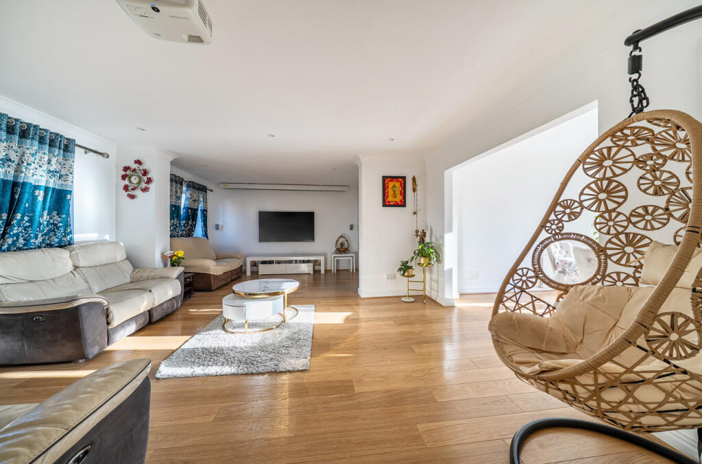 1388589-13-695bc2...