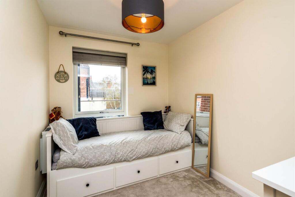 Chantry bedroom 2.jpg