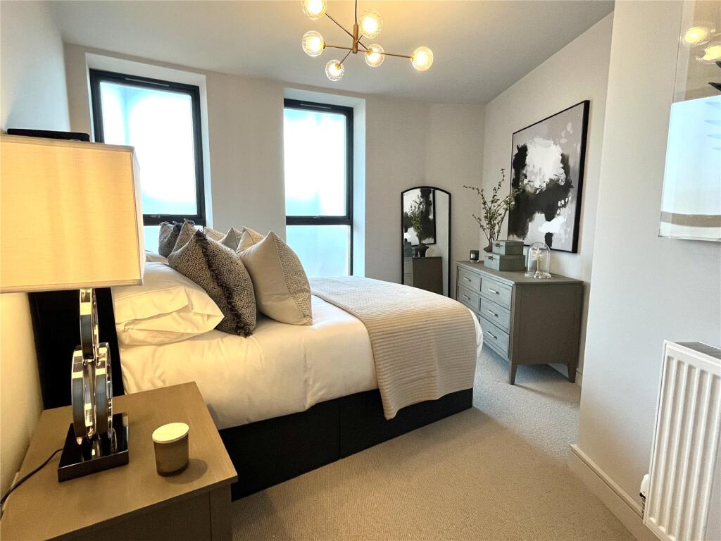 Show Apartment