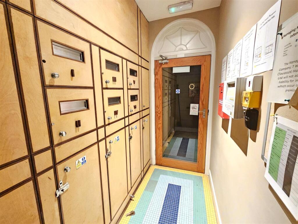 Entrance to Building.jpg