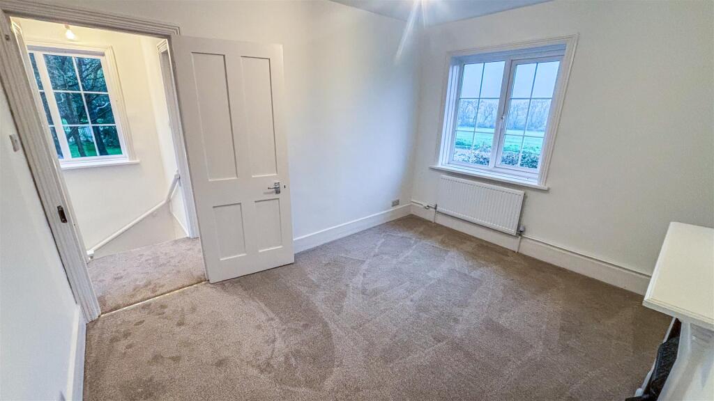 2 New Cottages-17.jpg