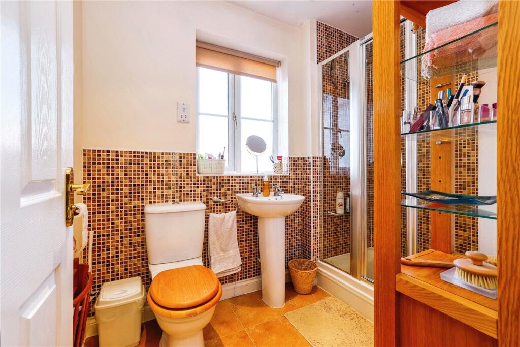 Ensuite