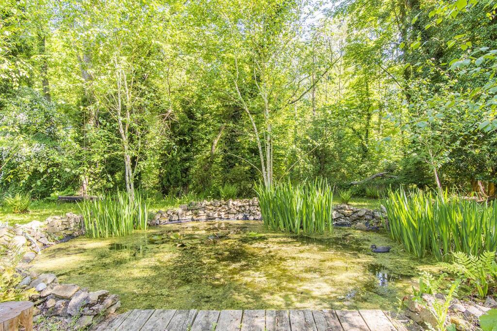 (Land Owned by Boughton Estates - Available to Ren