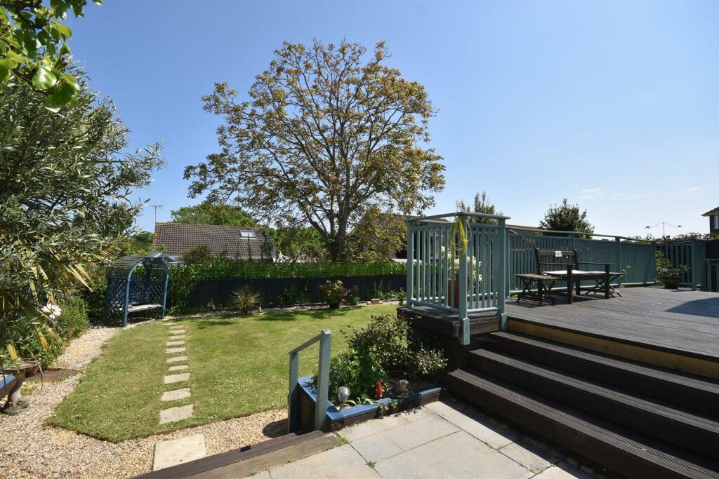 Gardens Deck &amp; Patio