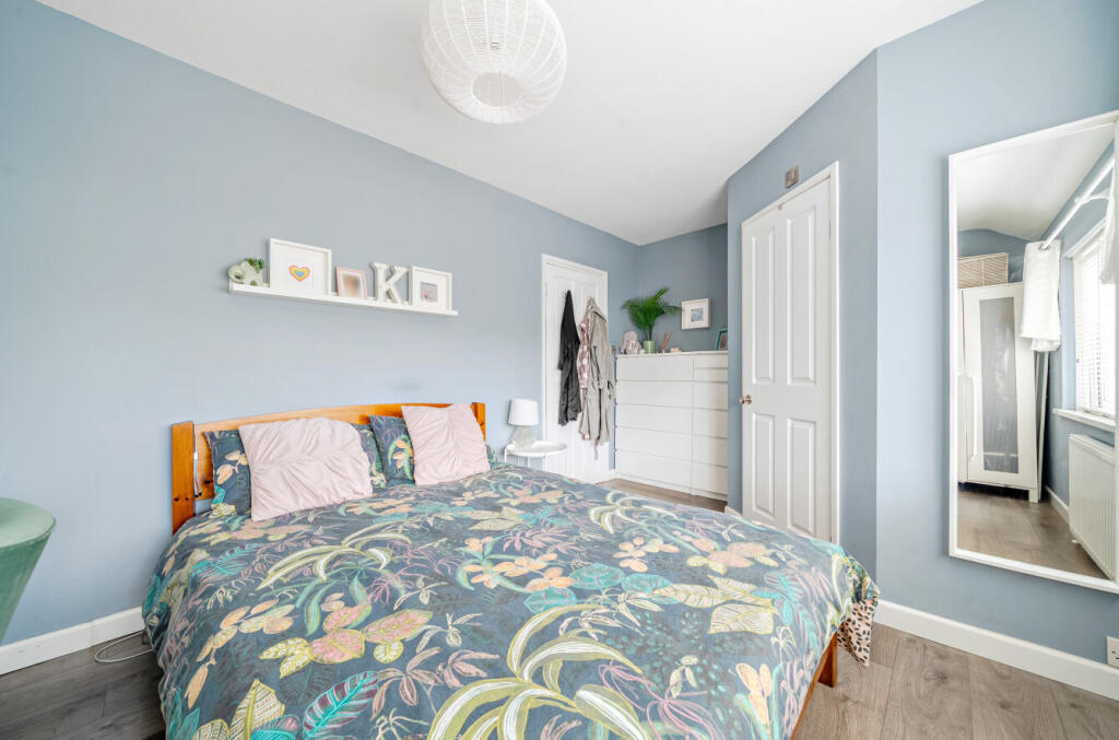 1363028-3-68e3a95...