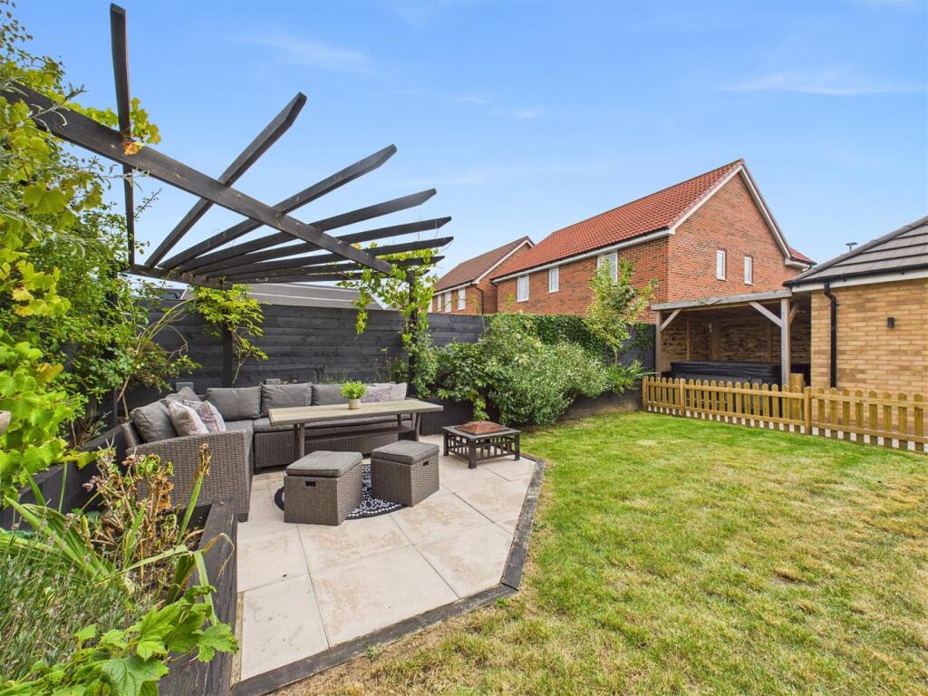 Patio &amp; Pergola
