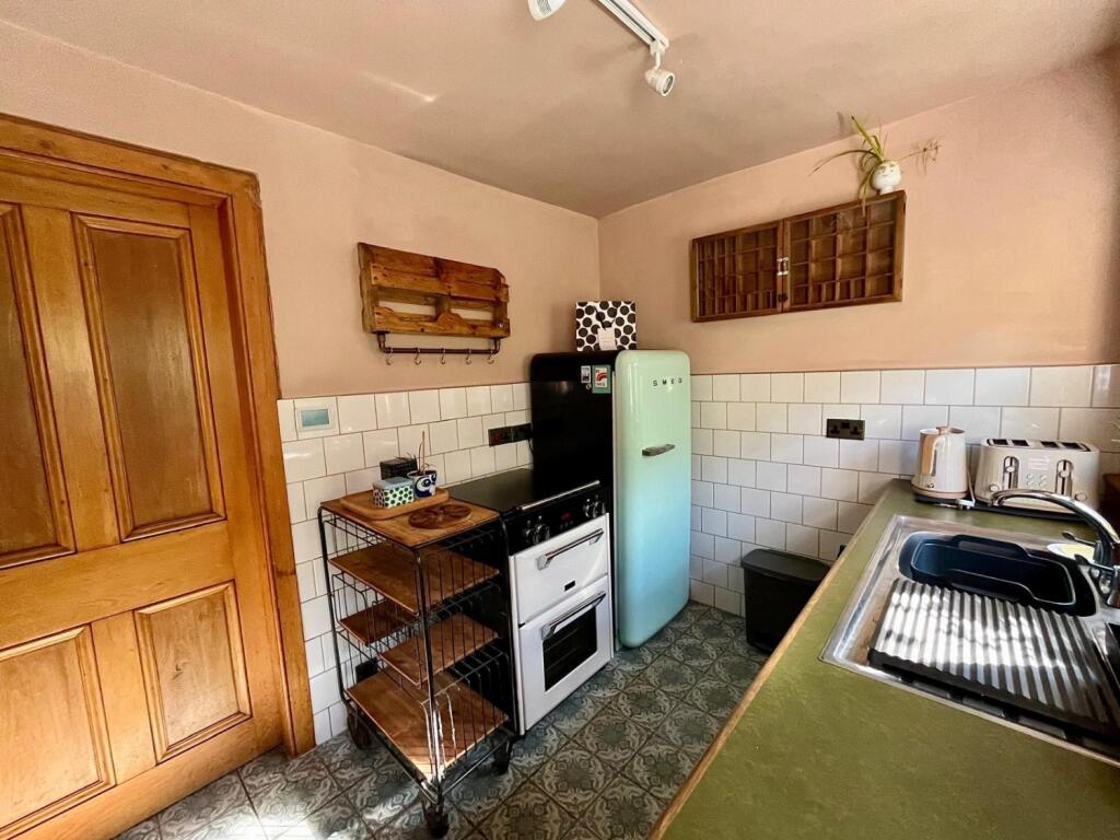 10 Craighouse Avenue Kitchen 2