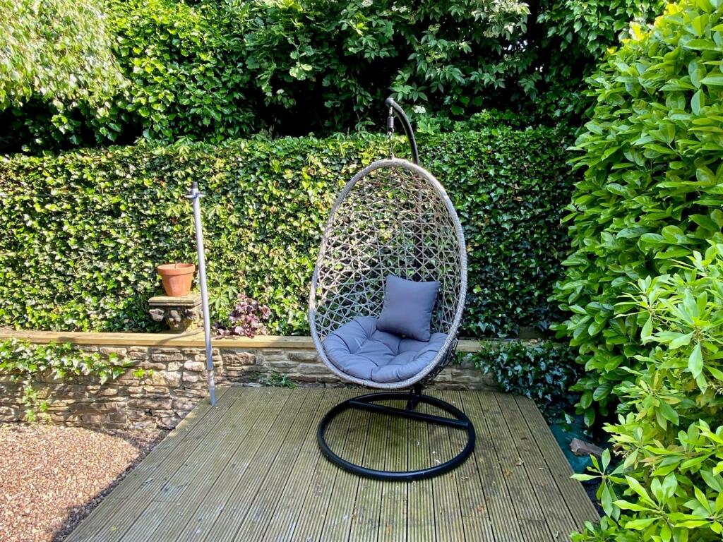 roin royd lane 28 garden 2.jpg