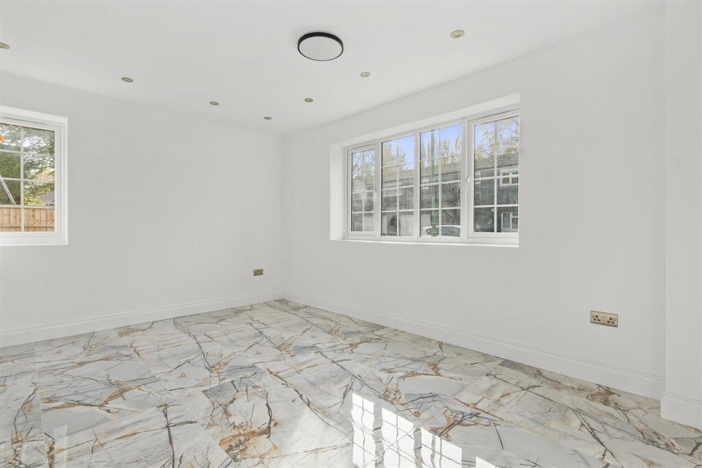 Acme House, Wooburn Moor, HP10 0NH-6.jpg