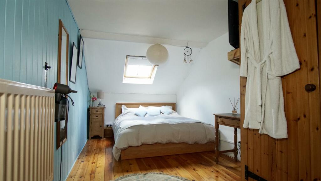 Double Bedroom