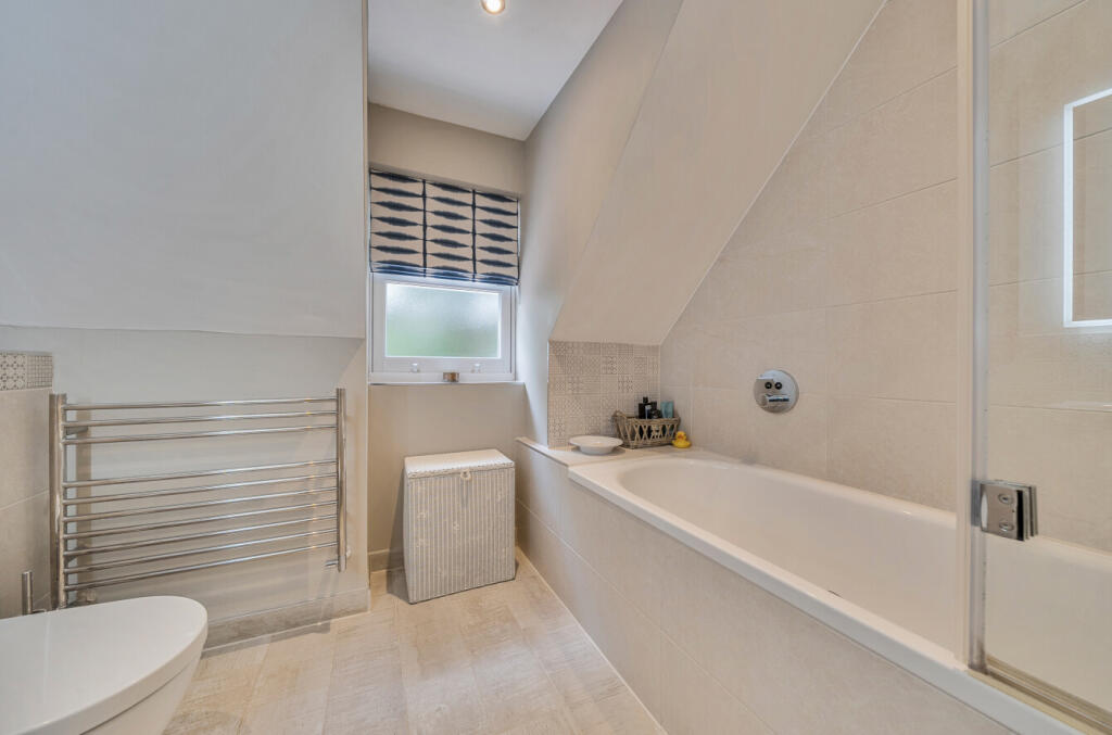 1300378-17-685d78...