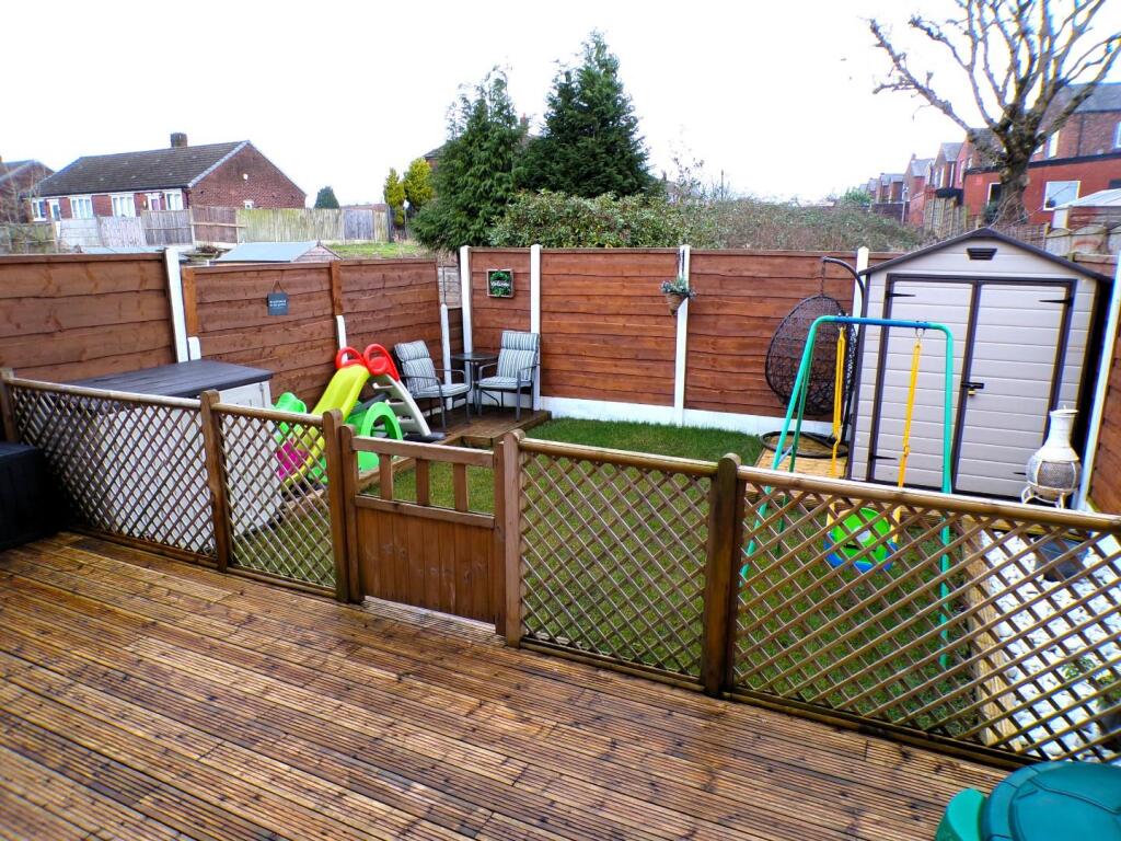 CliftonSt69gdn1.JPG