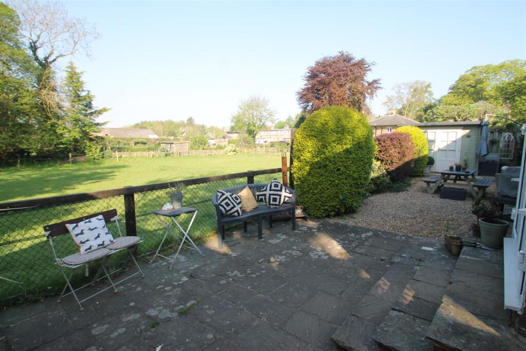 rear garden.JPG