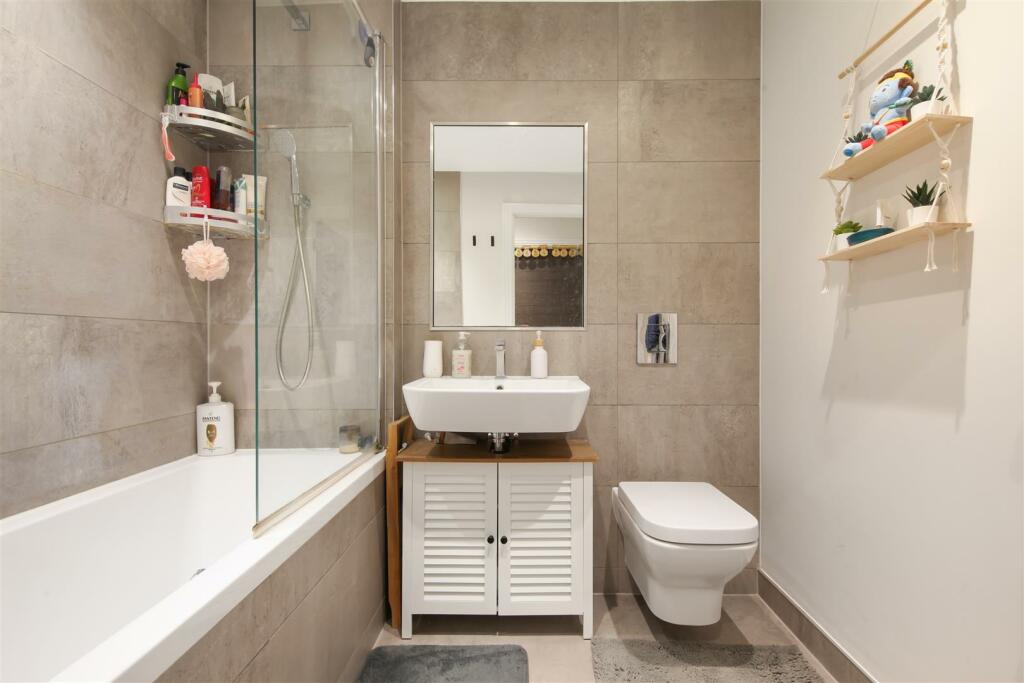 Flat 19, Burghley House - 6QT5nK5OeSNa9h2MN5EZ.jpg