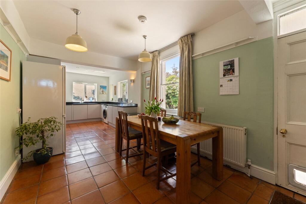 Kitchen Diner From D