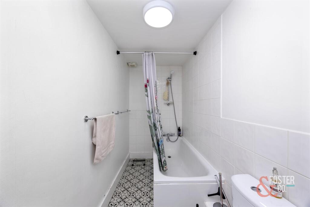 Lansdowne Place, 44-017.jpg