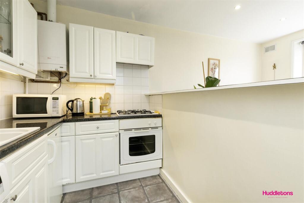 56D Oakley Square -9.jpg