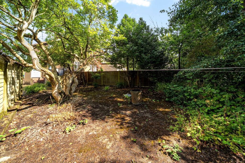 1319494-4-686b8fd...