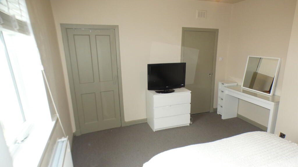 Bed1