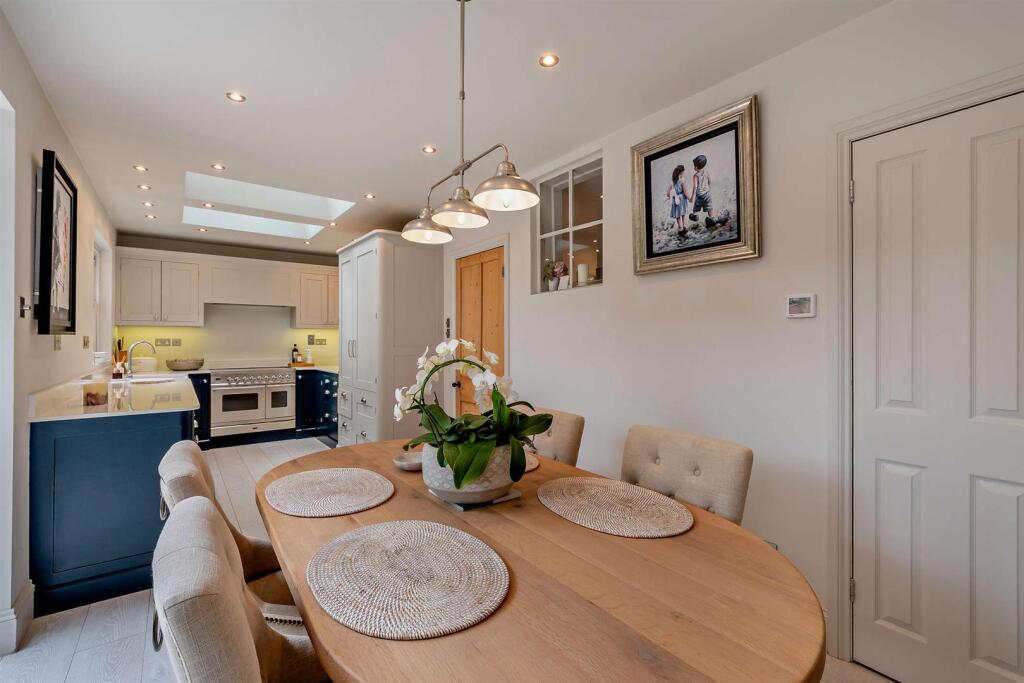 8646794-interior15-800 1.jpg