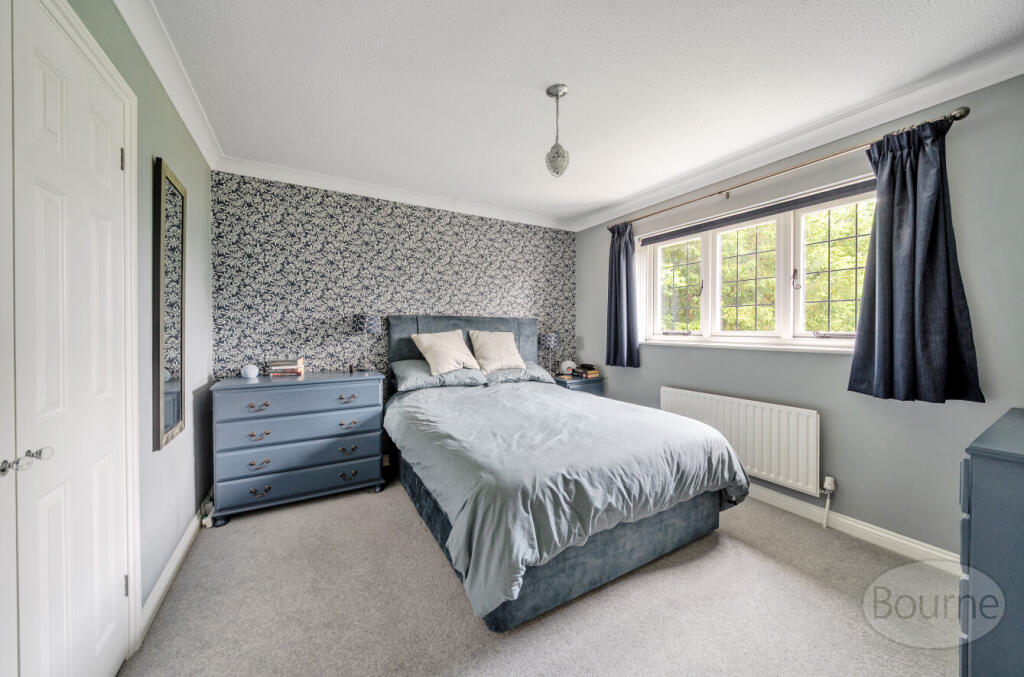 c30d4df7-e4fc-472...