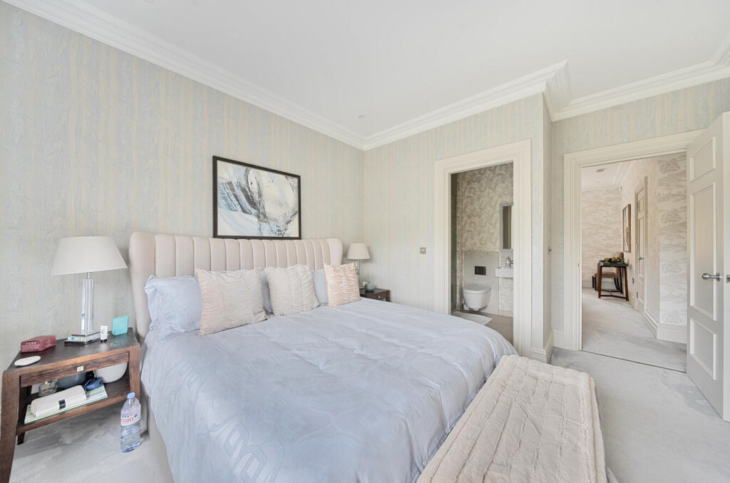 1294367-8-684b585...