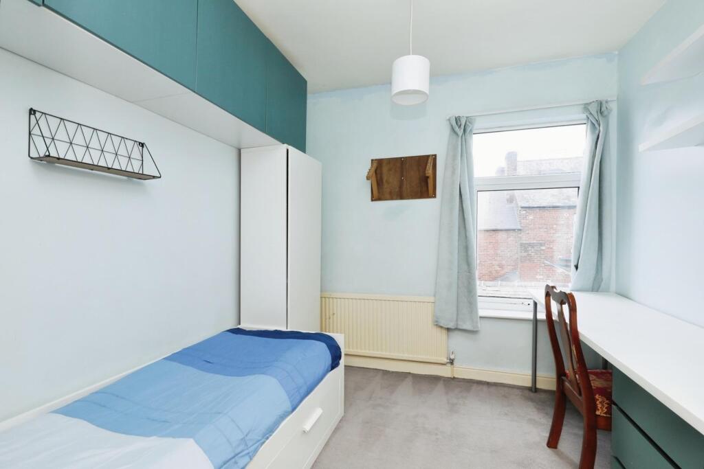 BEDROOM NO.2