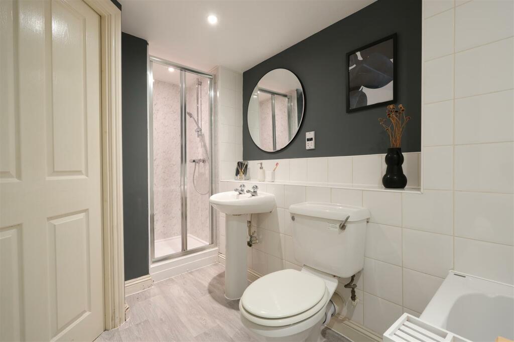 160 Squires Court 22.JPG