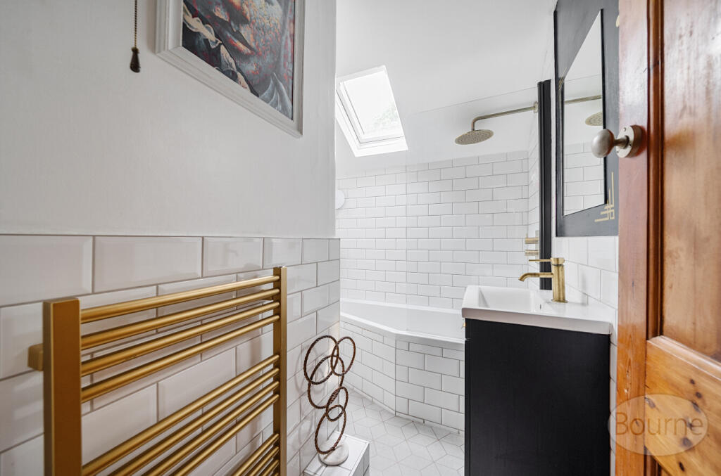 0a9dc414-a932-439...