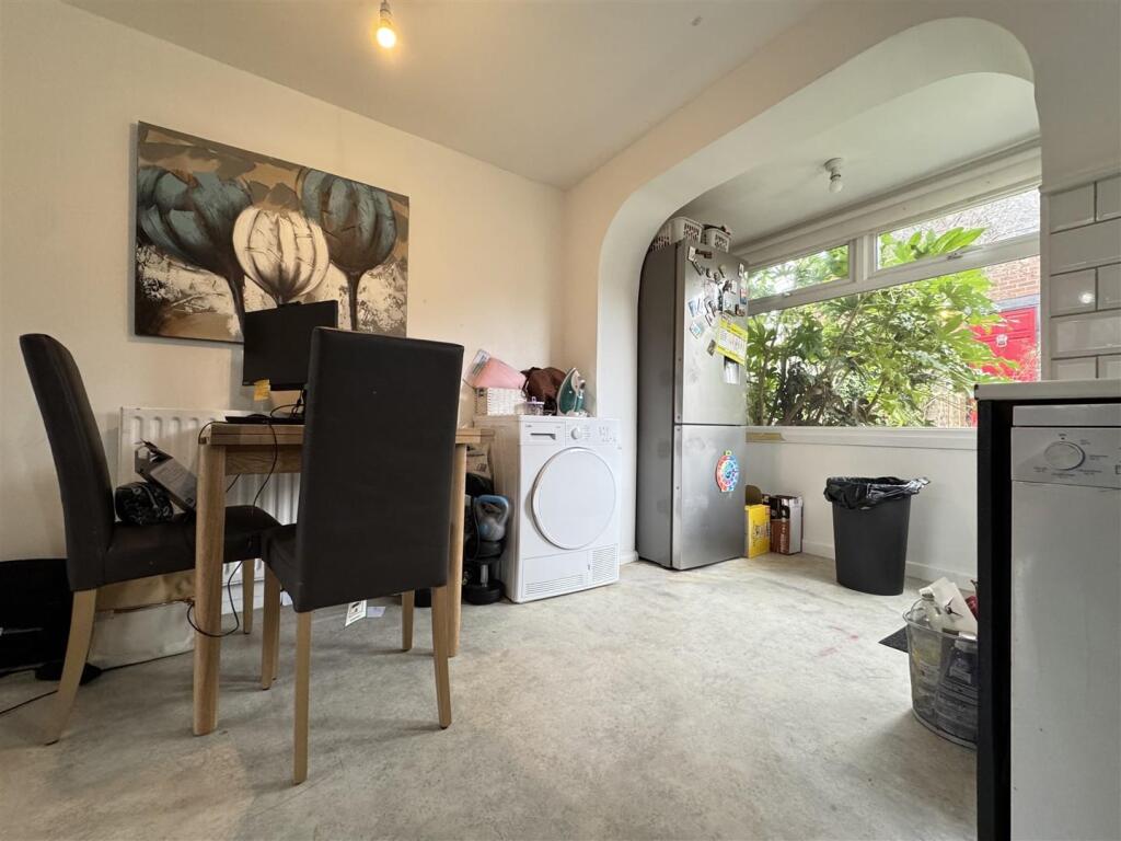 IMG_3913 (Large).JPG