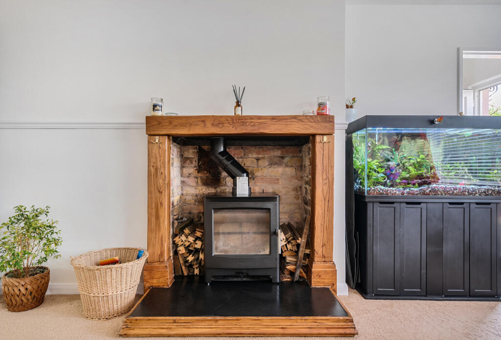 1320863-13-687e22...