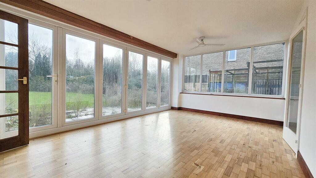 Garden Room.jpg
