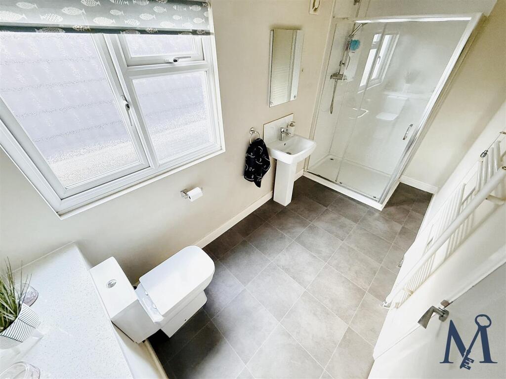 Family Shower Room