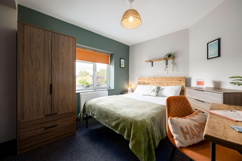 Room 5.jpg