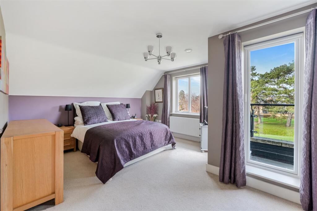 MULBERYY CLOSE (20).jpg